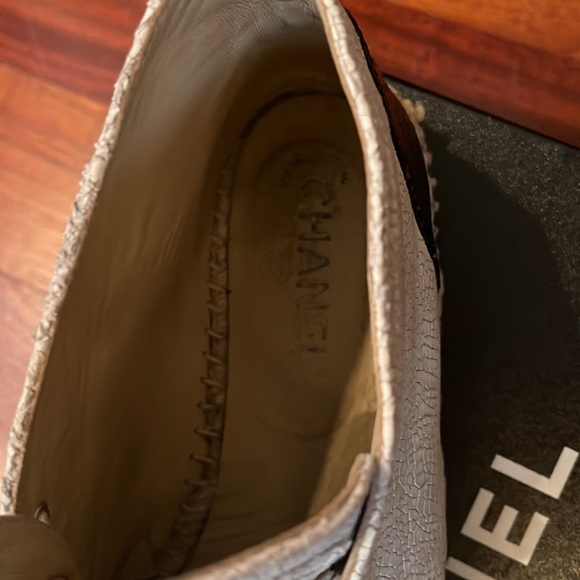 Chanel high top espadrilles two-tone, black and cream - Picture 9 of 9